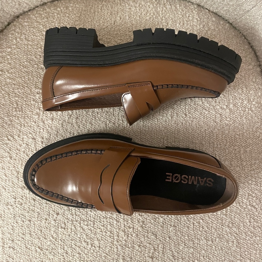 NWOT Samsoe Chunky Brown Black Loafer